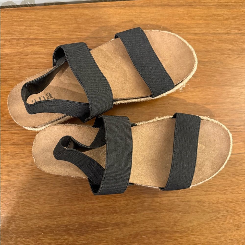 Chic Black and Tan platform Sandals size 8, hemp bottoms - Picture 5 of 6